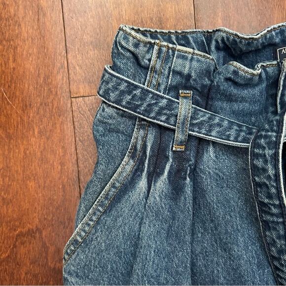 Abercrombie and Fitch High Waisted Paper Bag Mom Jeans with Belt, Size 27/4R - Picture 7 of 12
